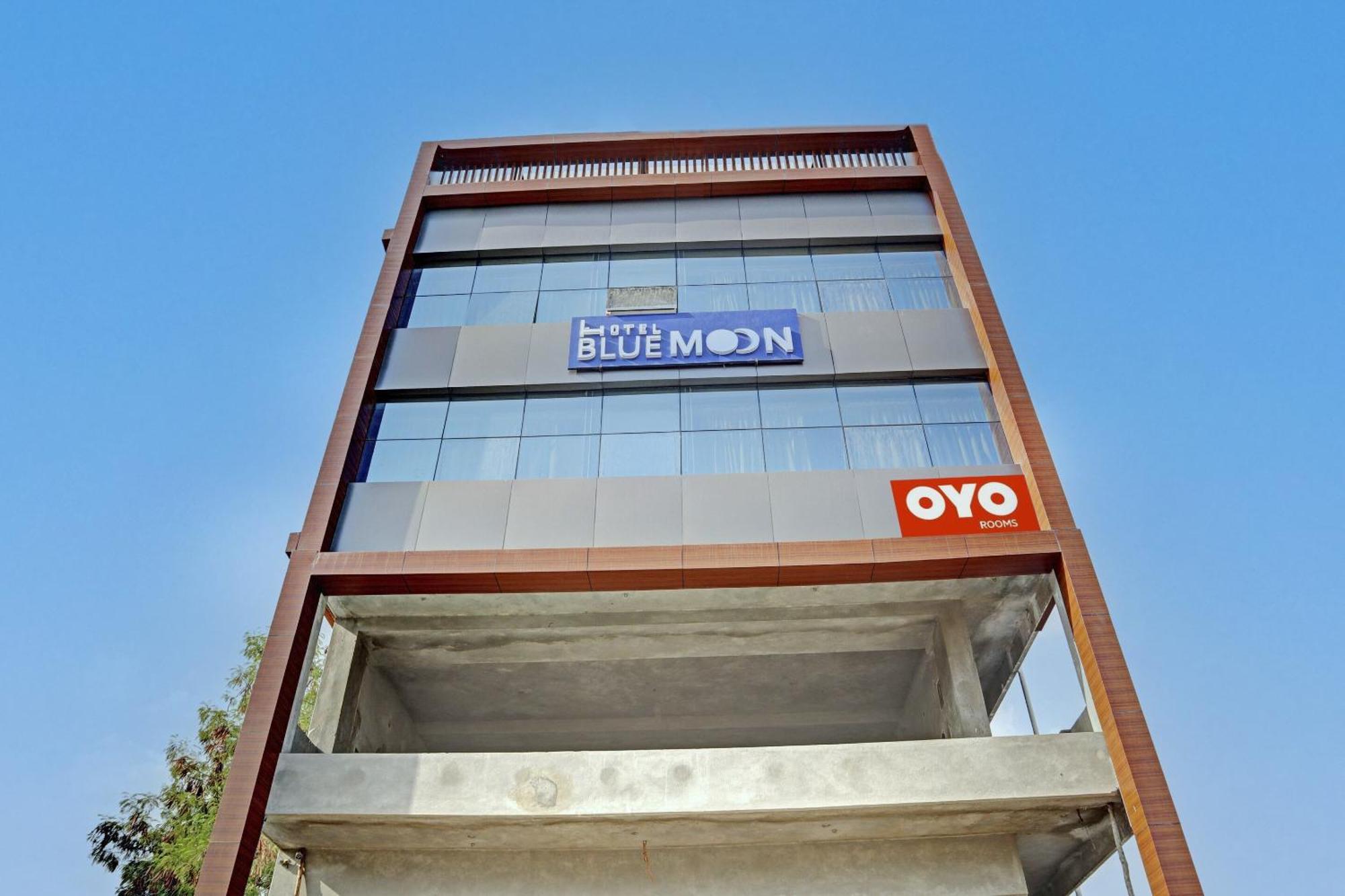Oyo Flagship Hotel Bluemoon Warangal Exterior photo